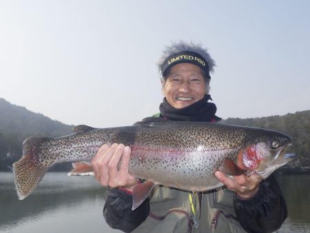 フィッシングレイクたかみや 釣果