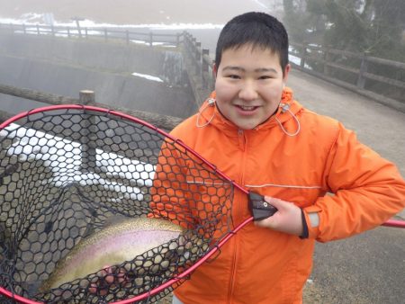 フィッシングレイクたかみや 釣果