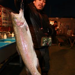 としまえんフィッシングエリア 釣果