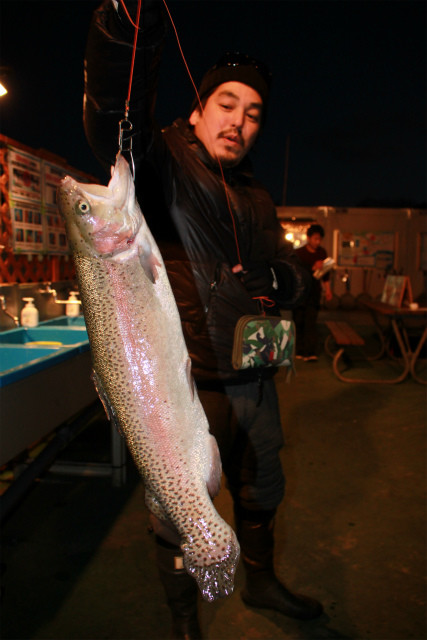 としまえんフィッシングエリア 釣果