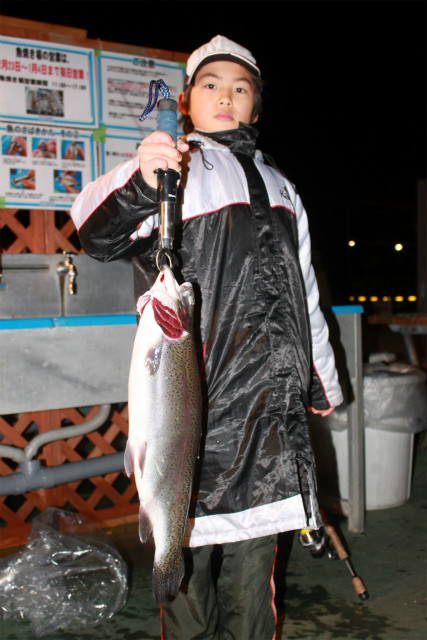 としまえんフィッシングエリア 釣果