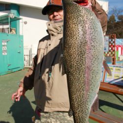 としまえんフィッシングエリア 釣果