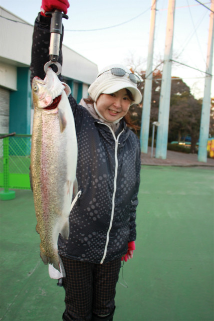 としまえんフィッシングエリア 釣果