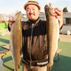 としまえんフィッシングエリア 釣果