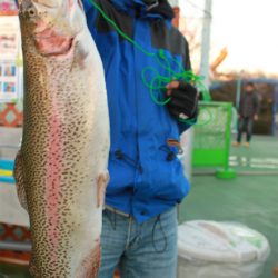 としまえんフィッシングエリア 釣果