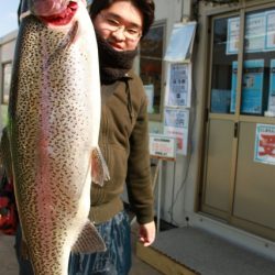 としまえんフィッシングエリア 釣果