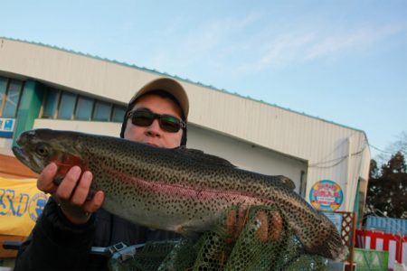 としまえんフィッシングエリア 釣果