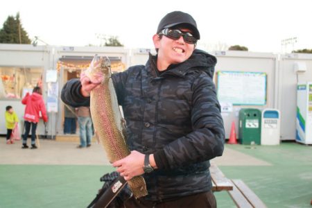 としまえんフィッシングエリア 釣果