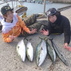 ありもと丸 釣果 愛知 ジギング ブリ ジギング船 釣り船 釣果情報サイト カンパリ