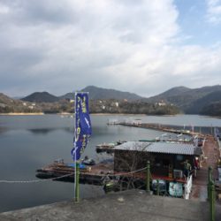 風強く、寒くても大丈夫なドームでワカサギ