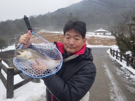 フィッシングレイクたかみや 釣果