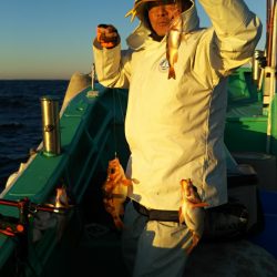 モンロー号 釣果