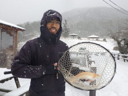 フィッシングレイクたかみや 釣果