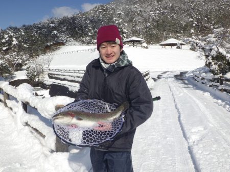 フィッシングレイクたかみや 釣果