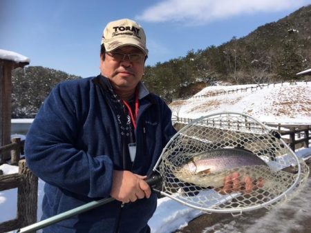 フィッシングレイクたかみや 釣果