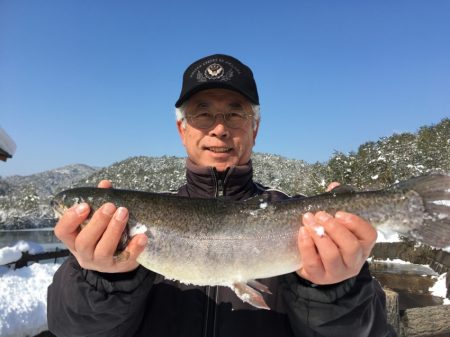 フィッシングレイクたかみや 釣果