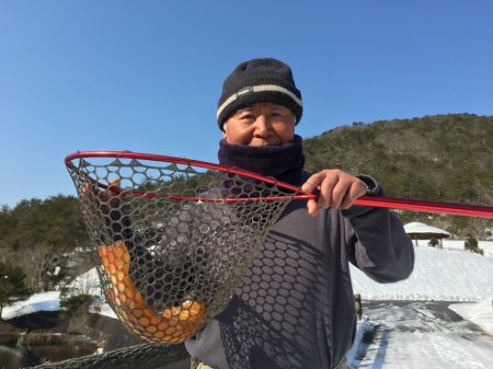 フィッシングレイクたかみや 釣果