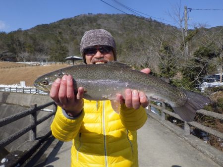 フィッシングレイクたかみや 釣果
