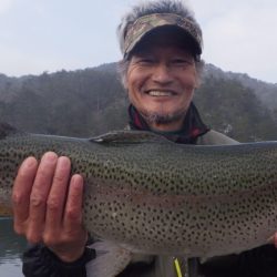 フィッシングレイクたかみや 釣果