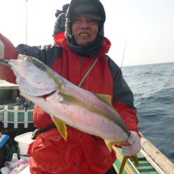 真祐丸 （しんゆうまる） 釣果