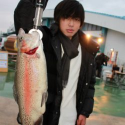 としまえんフィッシングエリア 釣果