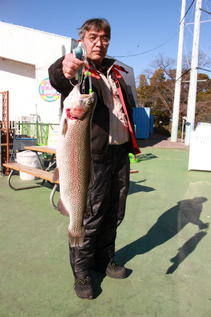 としまえんフィッシングエリア 釣果