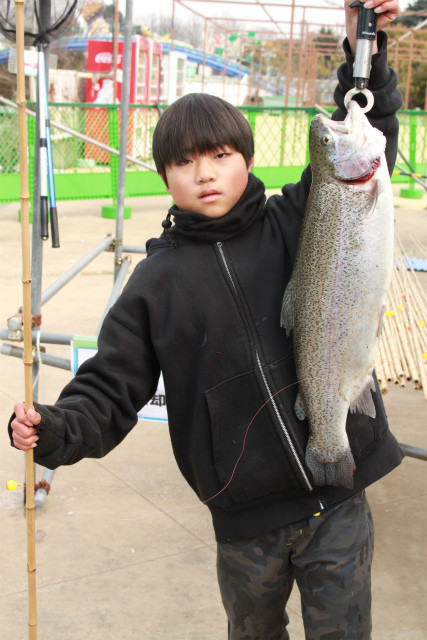 としまえんフィッシングエリア 釣果