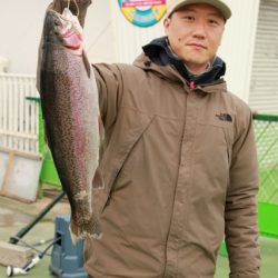 としまえんフィッシングエリア 釣果