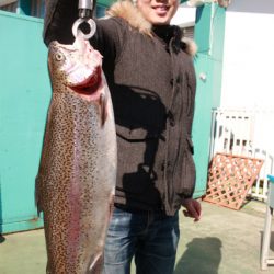 としまえんフィッシングエリア 釣果