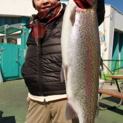 としまえんフィッシングエリア 釣果