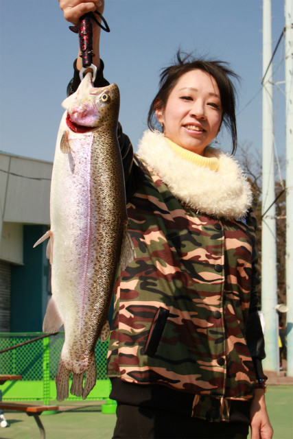 としまえんフィッシングエリア 釣果