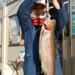 としまえんフィッシングエリア 釣果