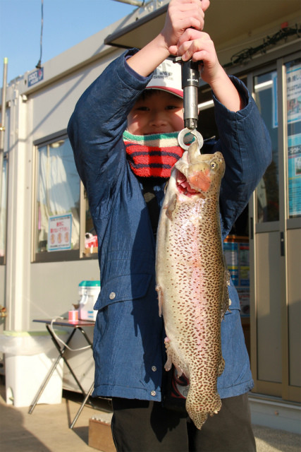 としまえんフィッシングエリア 釣果