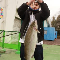 としまえんフィッシングエリア 釣果