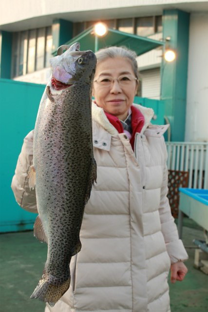 としまえんフィッシングエリア 釣果