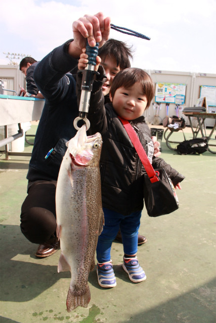 としまえんフィッシングエリア 釣果