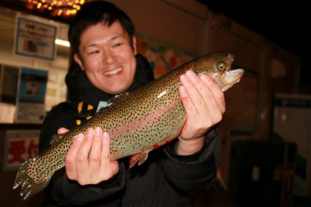 としまえんフィッシングエリア 釣果