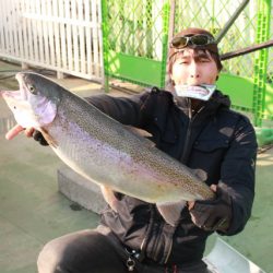 としまえんフィッシングエリア 釣果