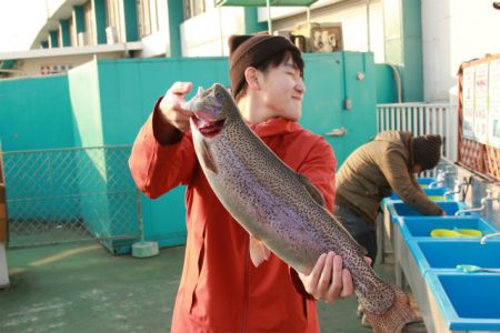 としまえんフィッシングエリア 釣果