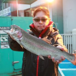 としまえんフィッシングエリア 釣果