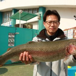 としまえんフィッシングエリア 釣果