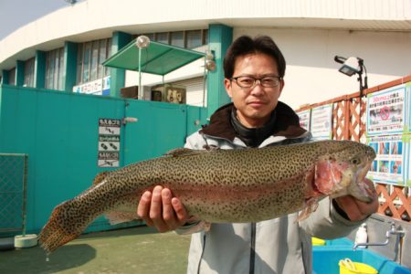 としまえんフィッシングエリア 釣果