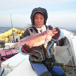 エンペラー 釣果