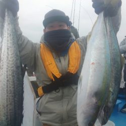 丸万釣船 釣果