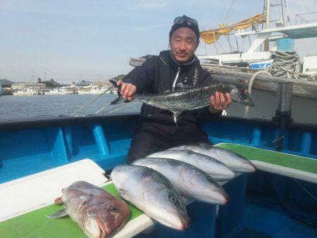 丸万釣船 釣果