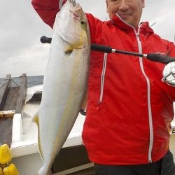 明日丸 釣果