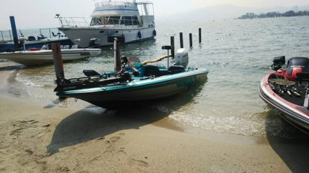 先輩に乗せてもらって南湖