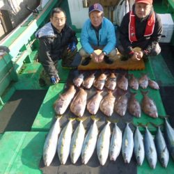 真祐丸 （しんゆうまる） 釣果