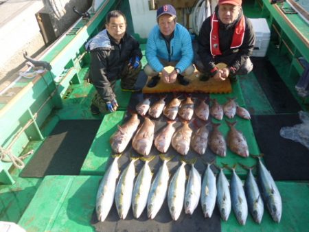 真祐丸 （しんゆうまる） 釣果