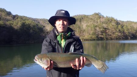 フィッシングレイクたかみや 釣果